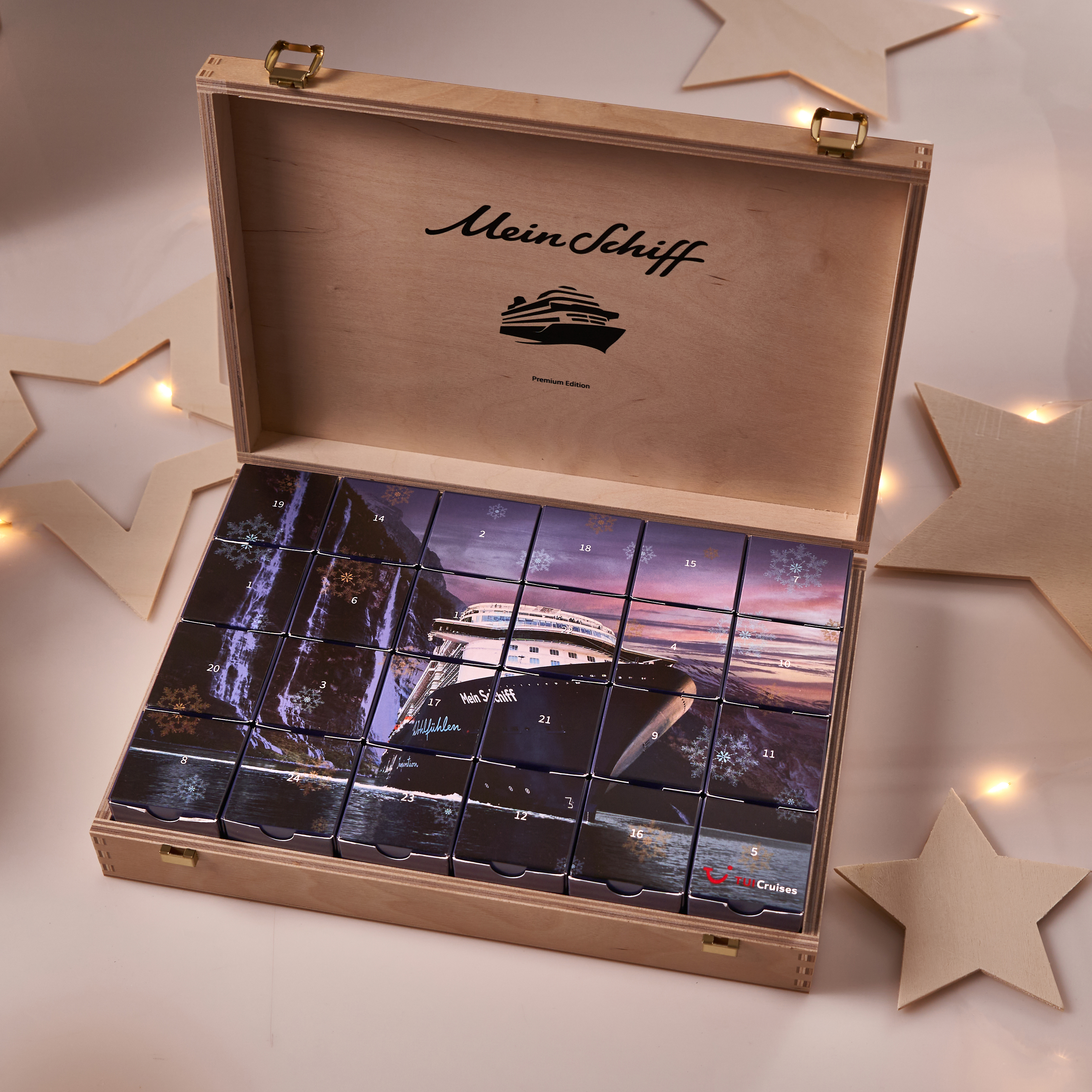 Mein Schiff Premium Adventskalender - Mit Genuss und Gewinnchance (limitierte Auflage von 300 Stück)